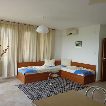 Via Pontica Apartamento *